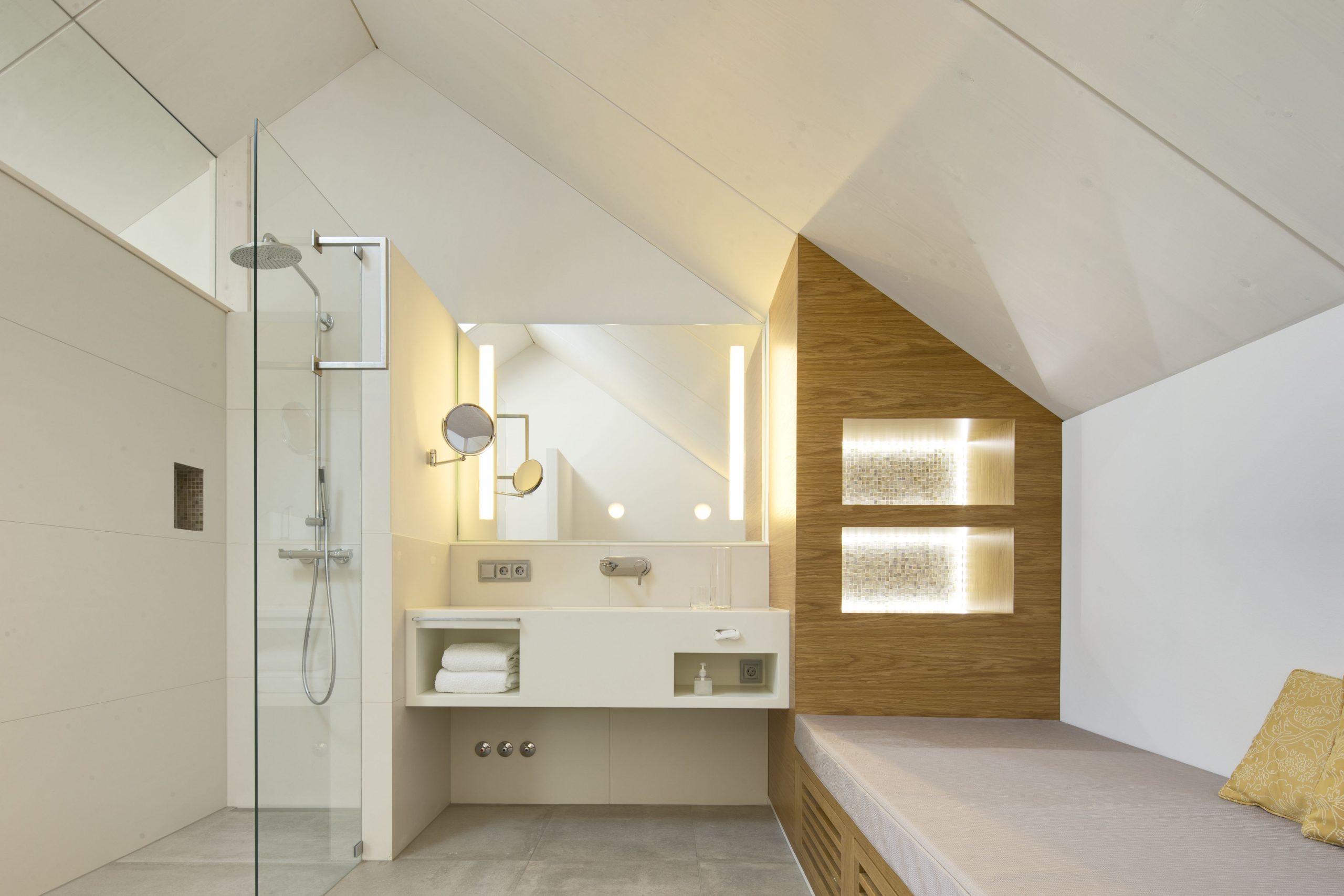 Fachveranstaltungen und Tagungen (2)